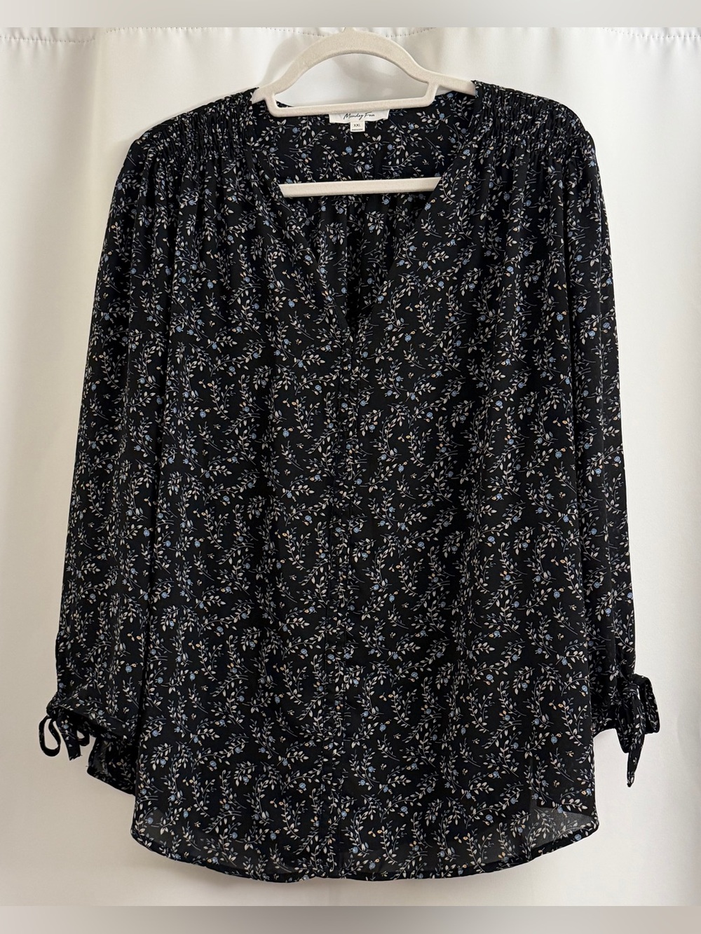 Woven Black Floral V-Neck Tie-Cuff Blouse